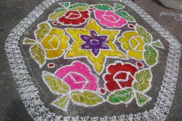 Un pont neuf en fleurs et couleurs de Paris à Pondichéry Un pont neuf en fleurs et couleurs de Paris à Pondichéry