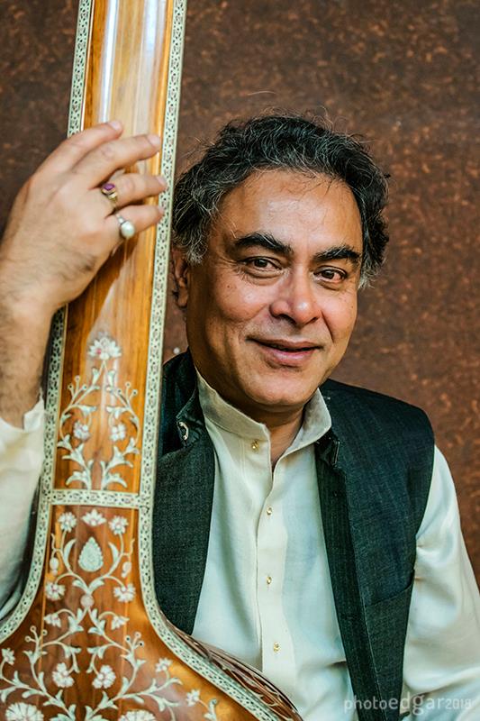 Pandit Nirmalya Dey, maître du chant Dhrupad en concert le 8 novembre sur la Péniche Anako, Paris 19eme Pandit Nirmalya Dey, maître du chant Dhrupad en concert le 8 novembre sur la Péniche Anako, Paris 19eme