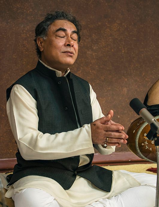 Pandit Nirmalya Dey, maître du chant Dhrupad en concert le 8 novembre sur la Péniche Anako, Paris 19eme Pandit Nirmalya Dey, maître du chant Dhrupad en concert le 8 novembre sur la Péniche Anako, Paris 19eme